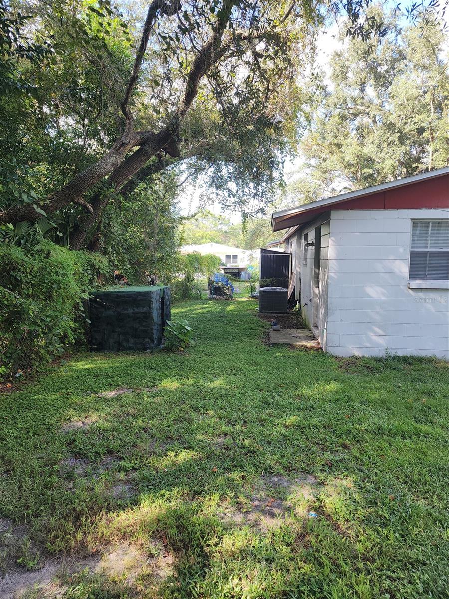 2501 Irene St Property Photo 6