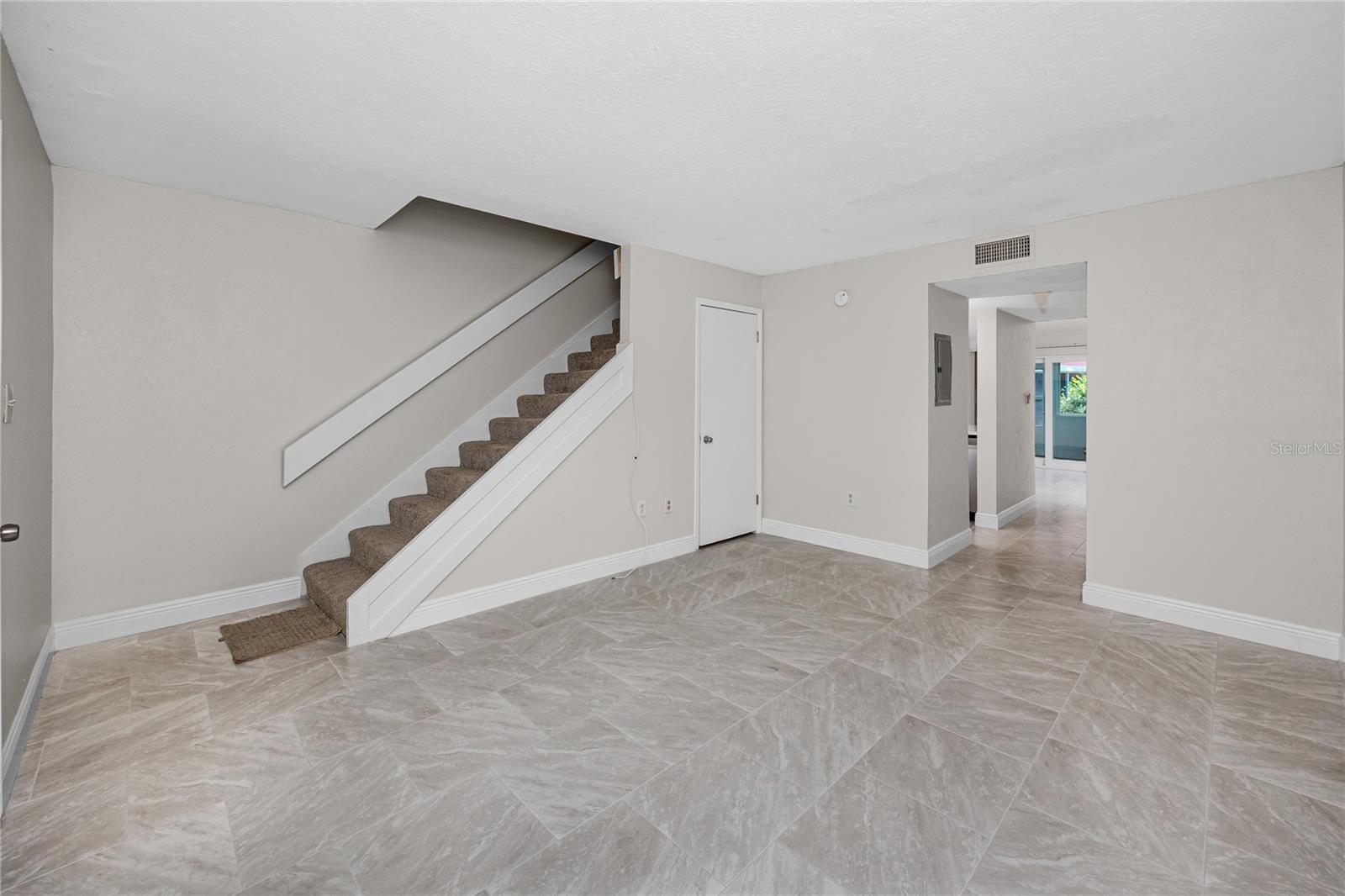 3610 42nd St S #c Property Photo 4
