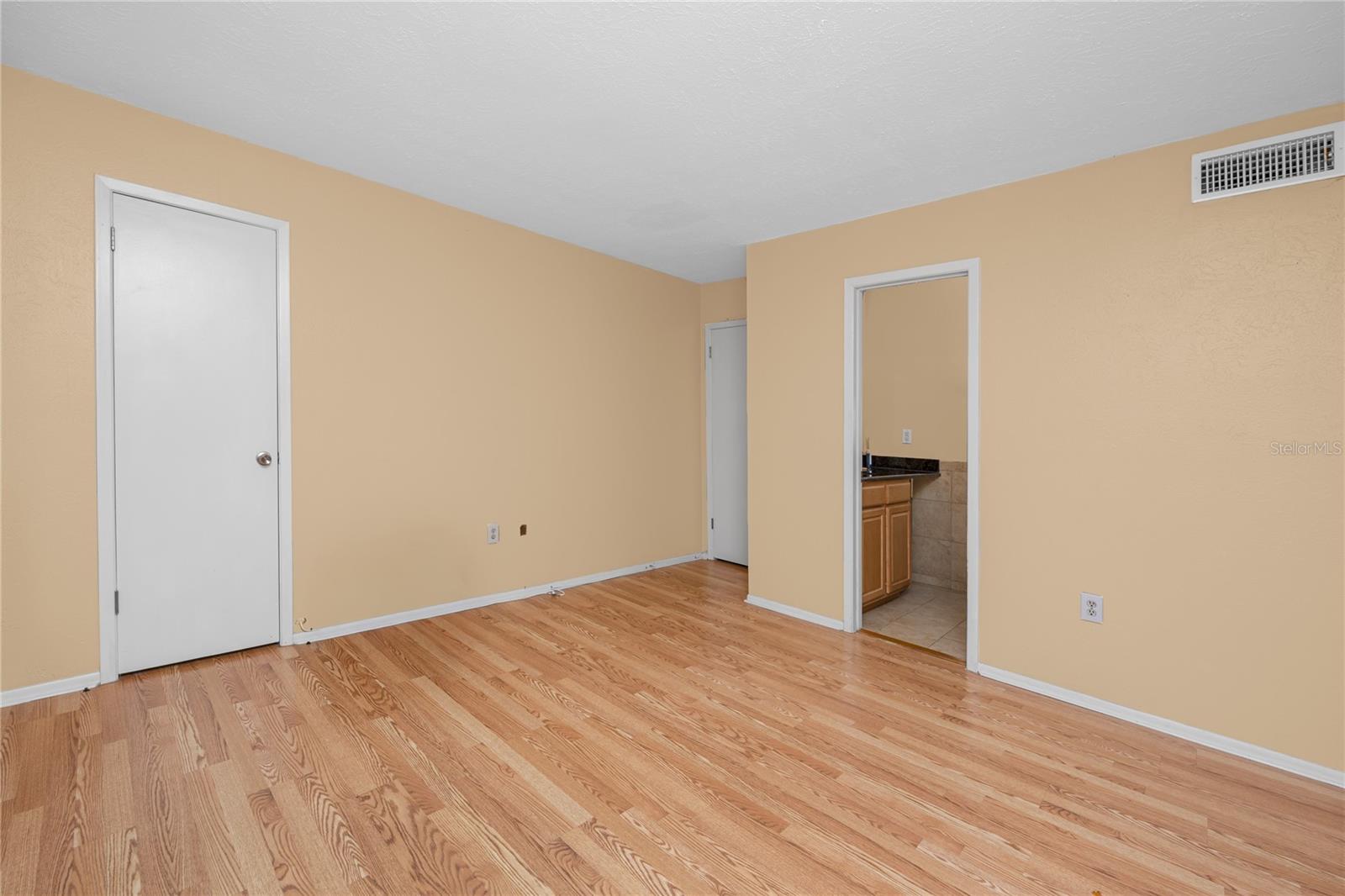 3610 42nd St S #c Property Photo 27