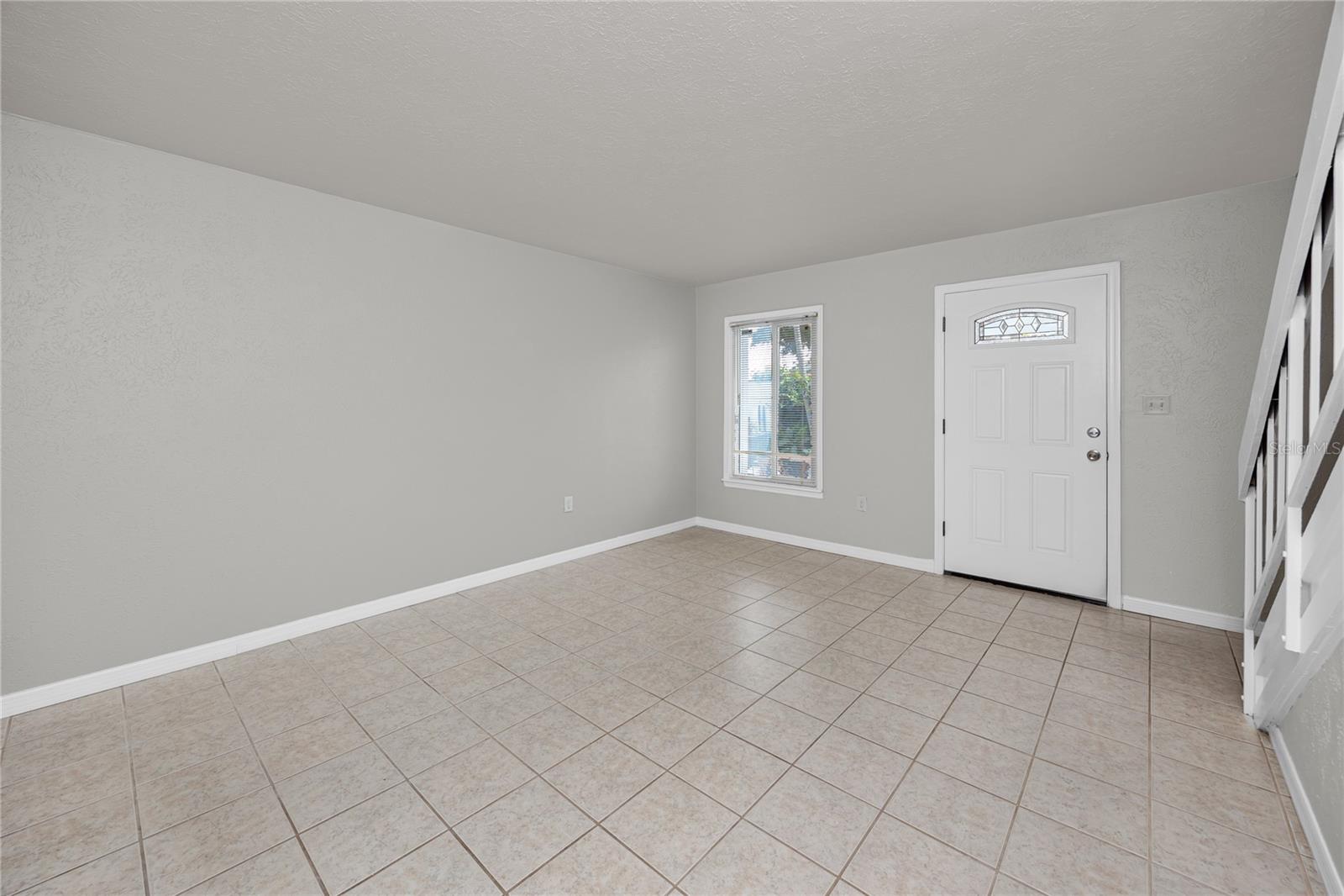 3775 40th Ln S #e Property Photo 6