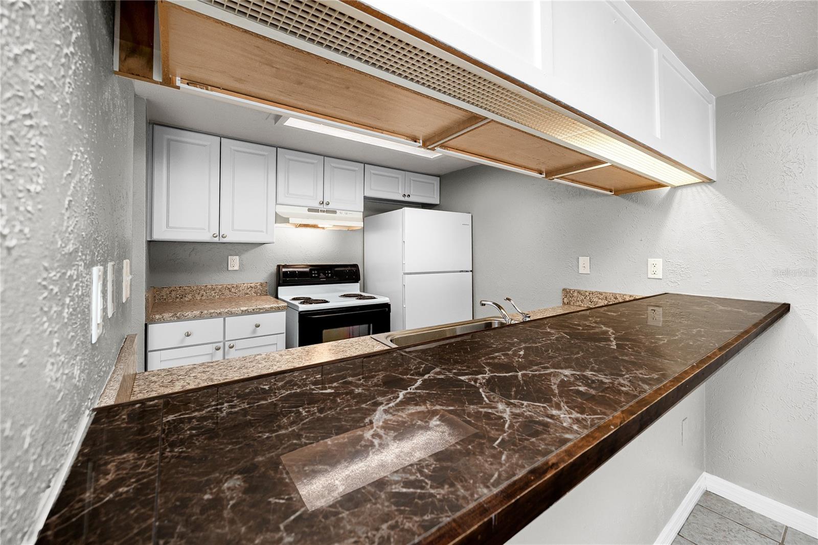 3775 40th Ln S #e Property Photo 12