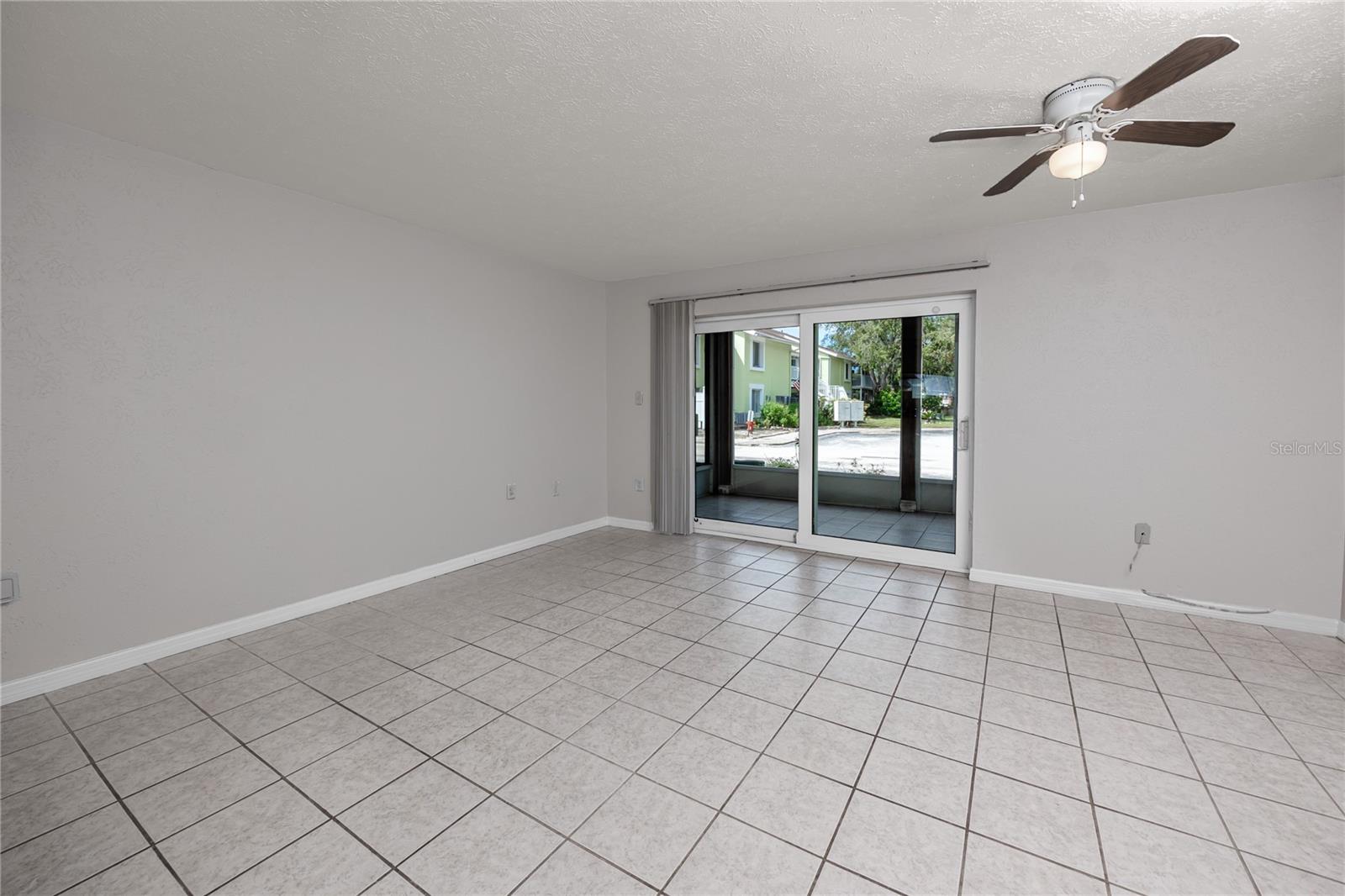 3775 40th Ln S #e Property Photo 14