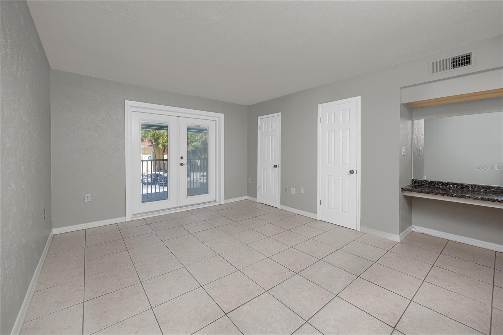 3775 40th Ln S #e Property Photo 19