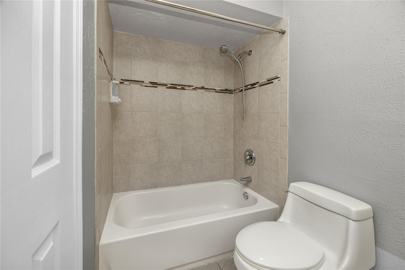 3775 40th Ln S #e Property Photo 24