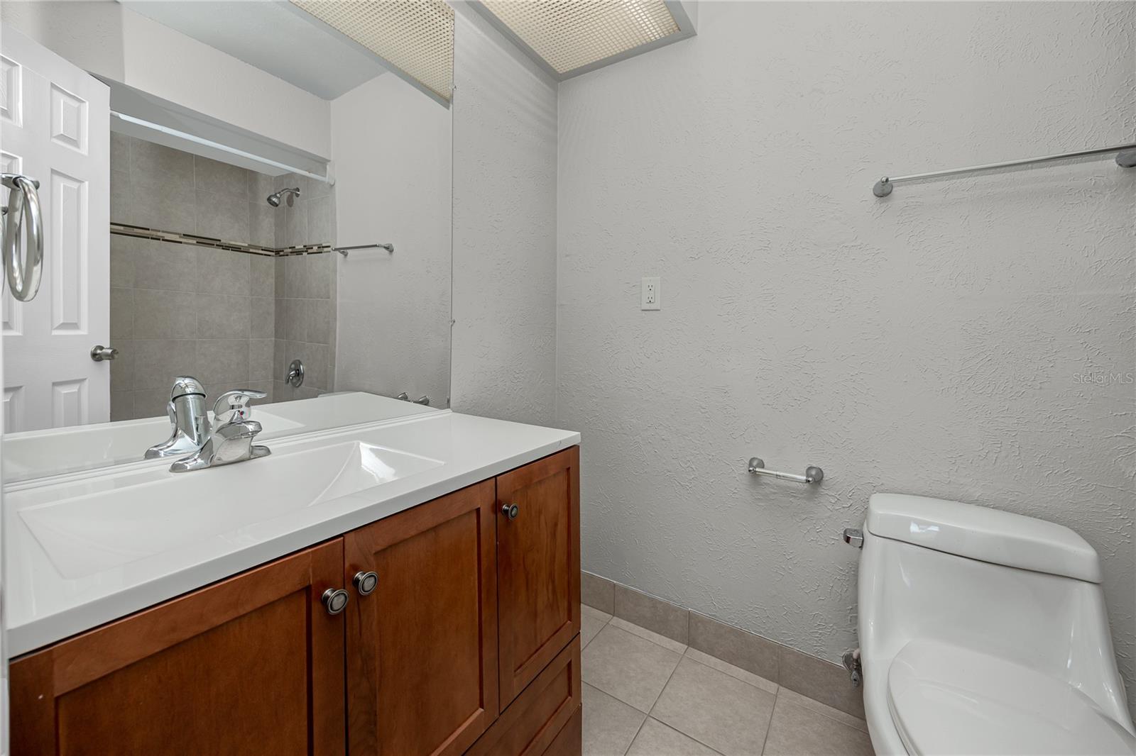 3775 40th Ln S #e Property Photo 29