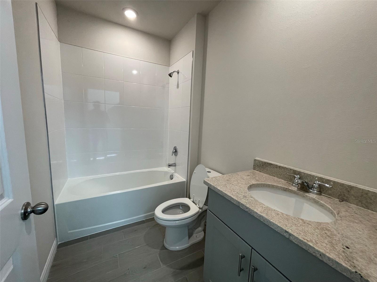10030 Daybreak Gln Property Photo 7