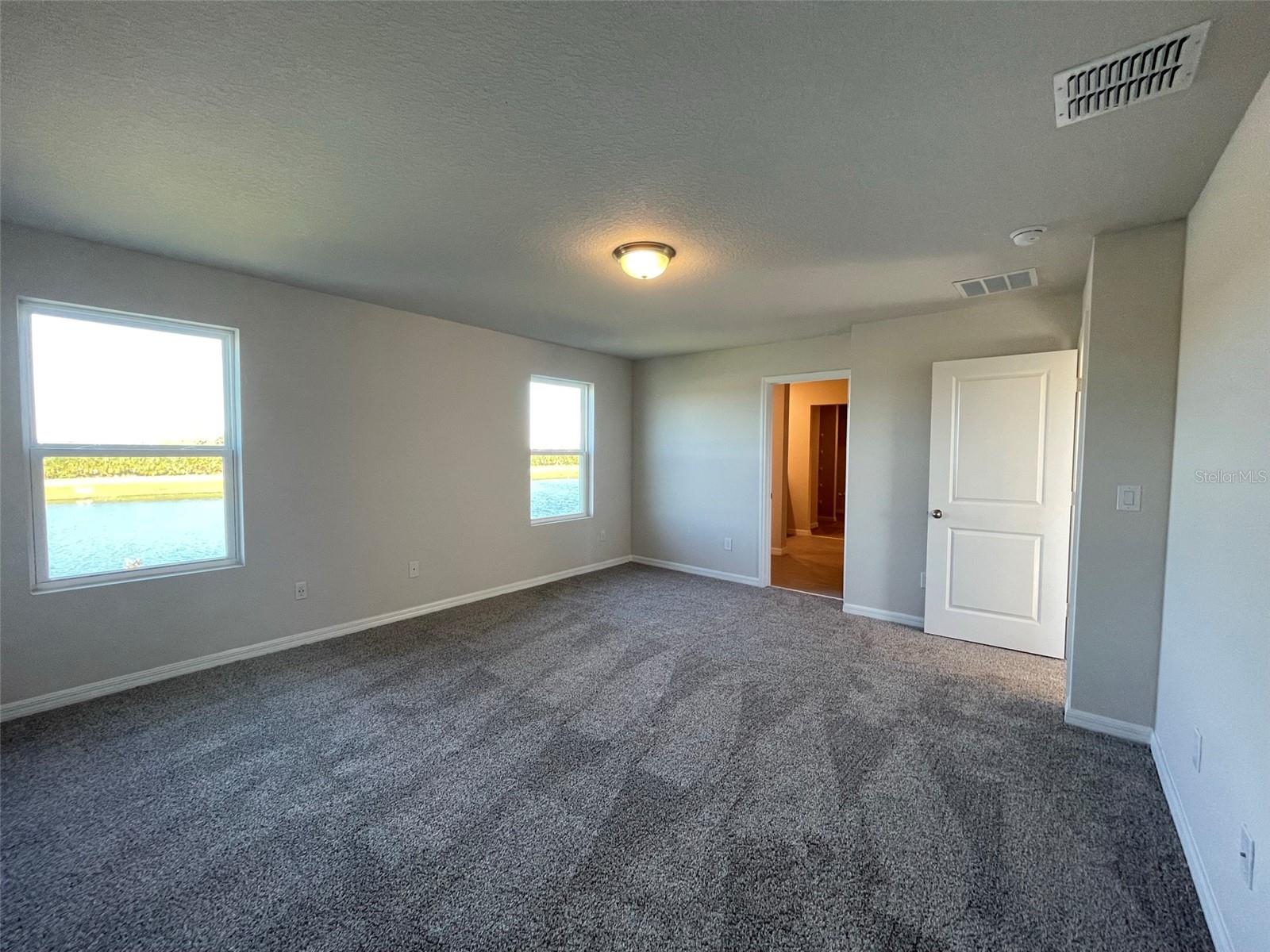 10030 Daybreak Gln Property Photo 11