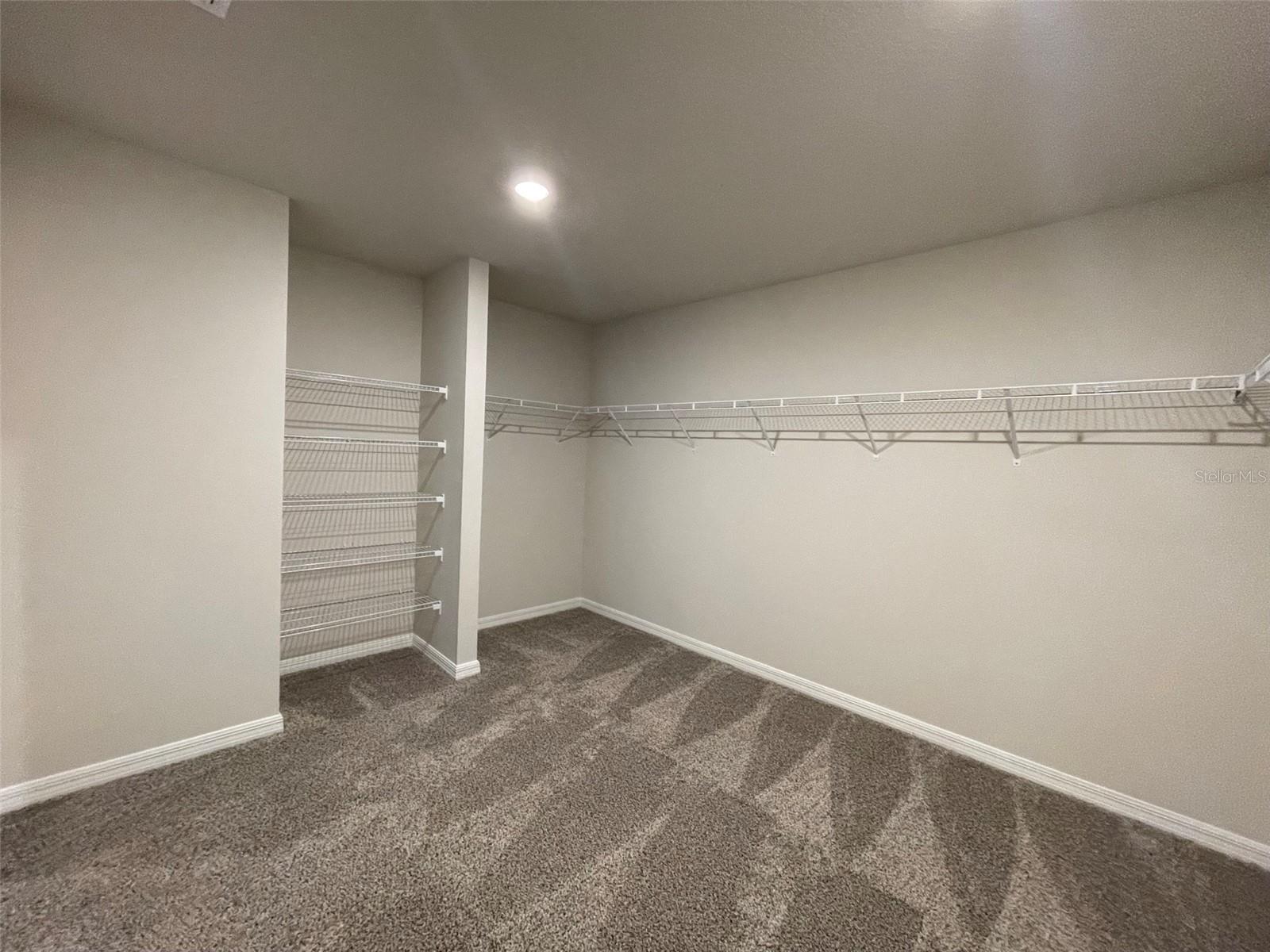 10030 Daybreak Gln Property Photo 13