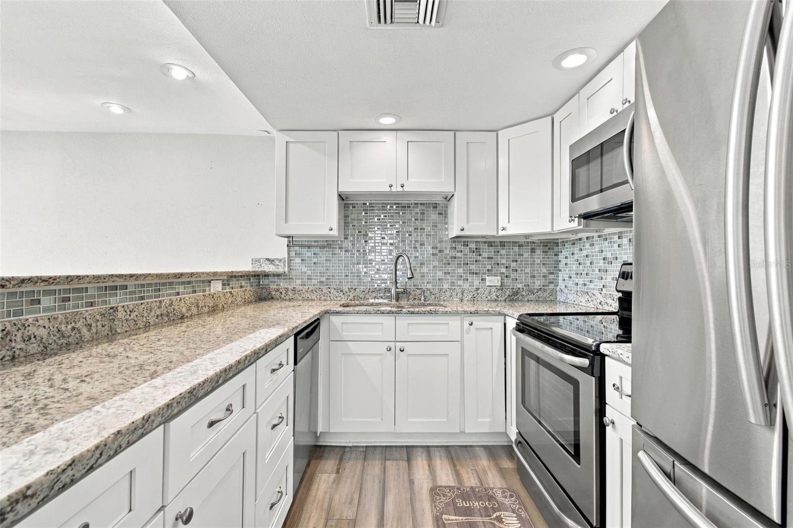 4015 Bayshore Blvd #15f Property Photo 5