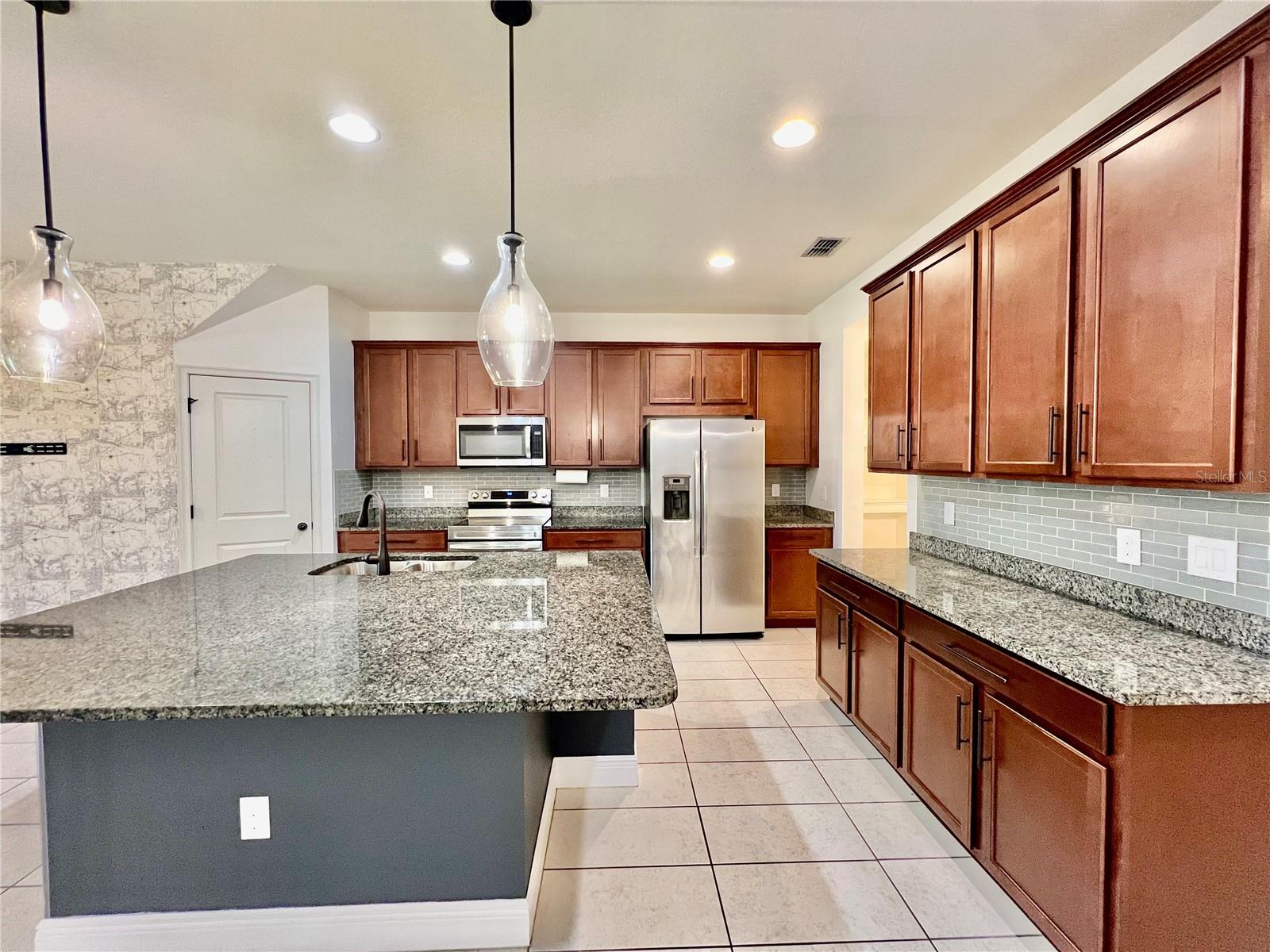 11674 Cambium Crown Dr Property Photo 4