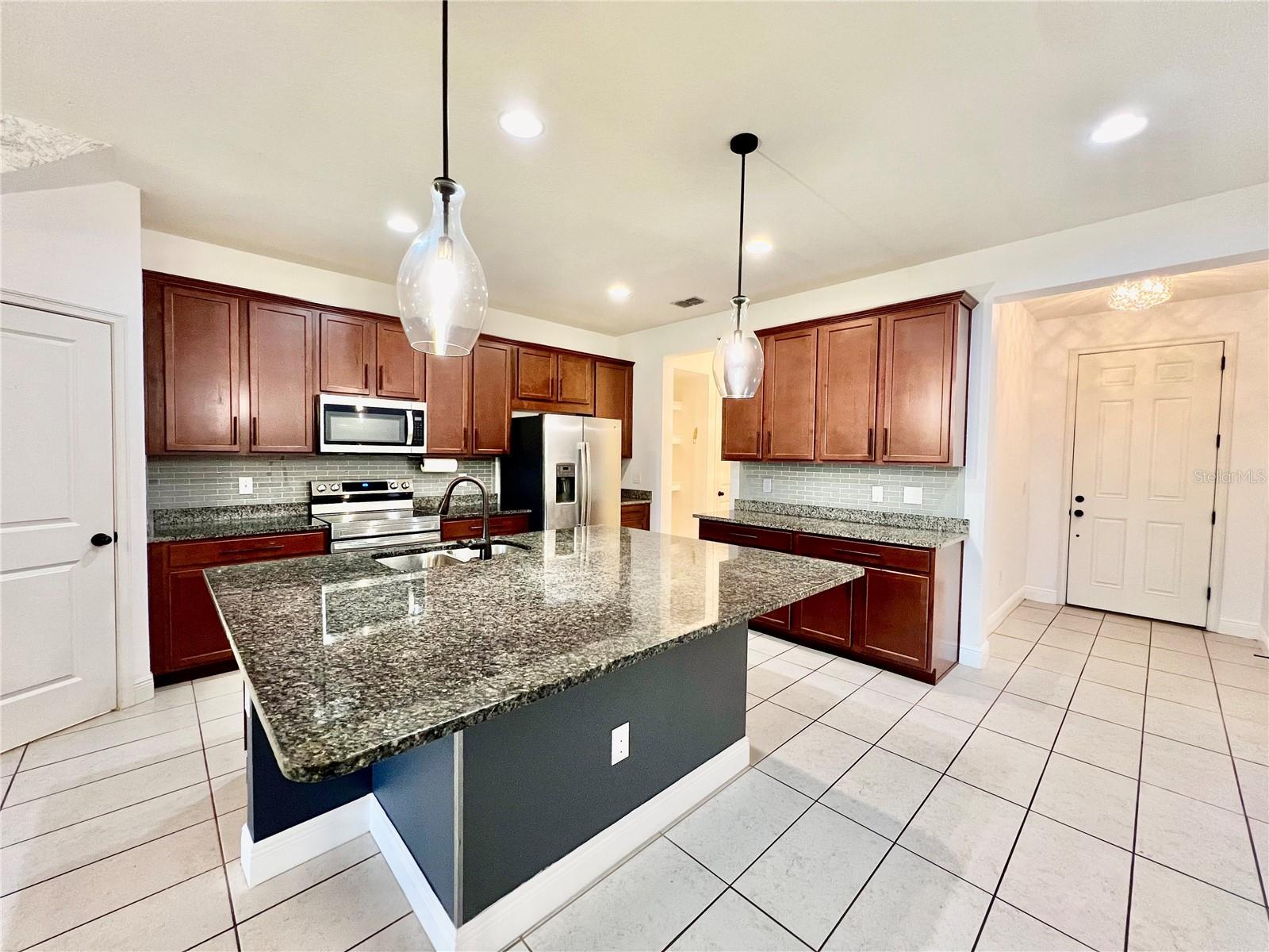 11674 Cambium Crown Dr Property Photo 5