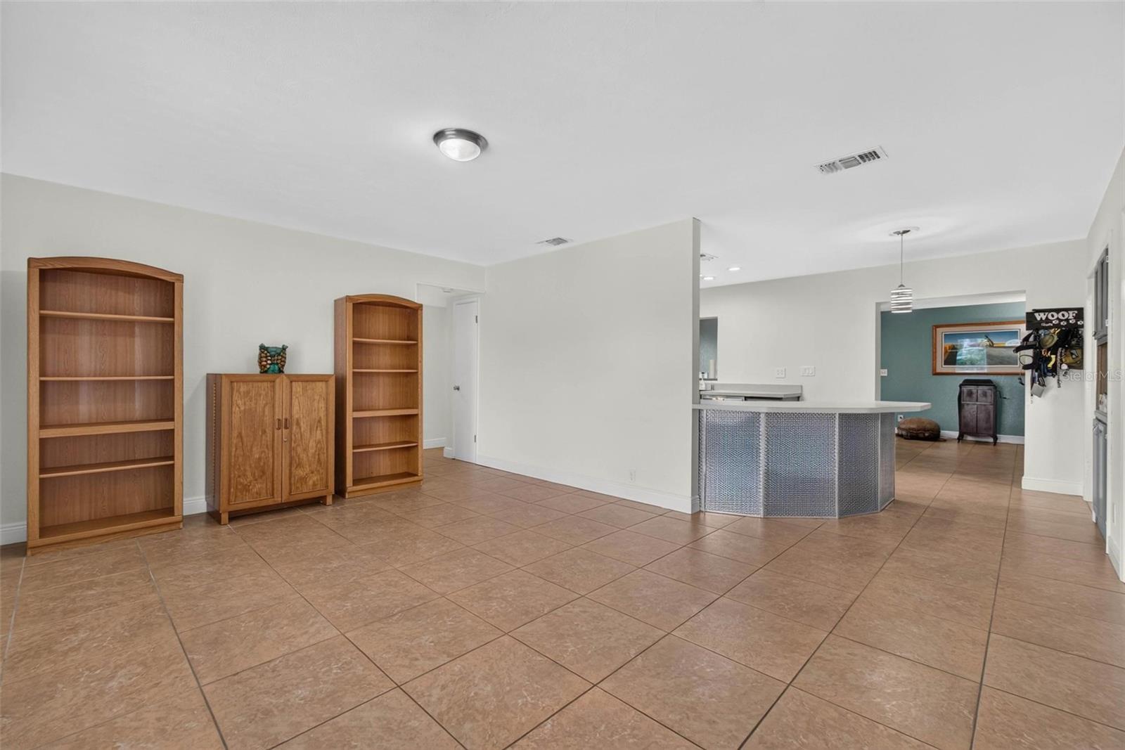 8428 Iris Ave Property Photo 6