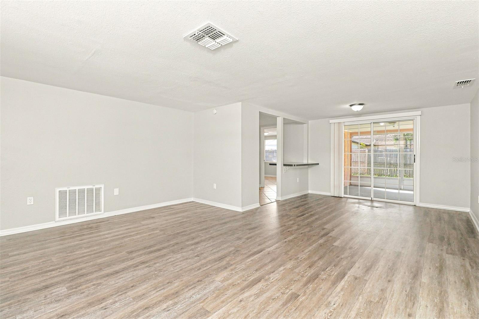 7832 Eugene Dr Property Photo 5