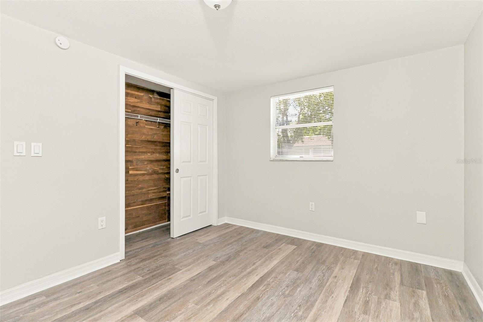 7832 Eugene Dr Property Photo 9