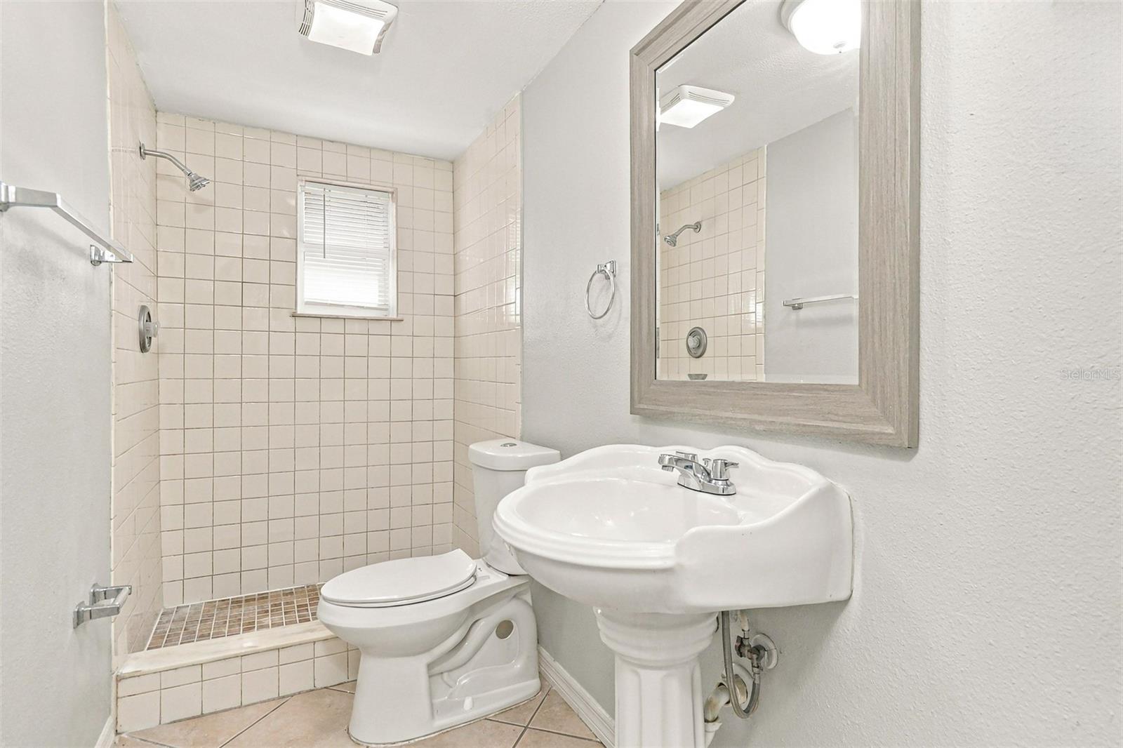 7832 Eugene Dr Property Photo 12
