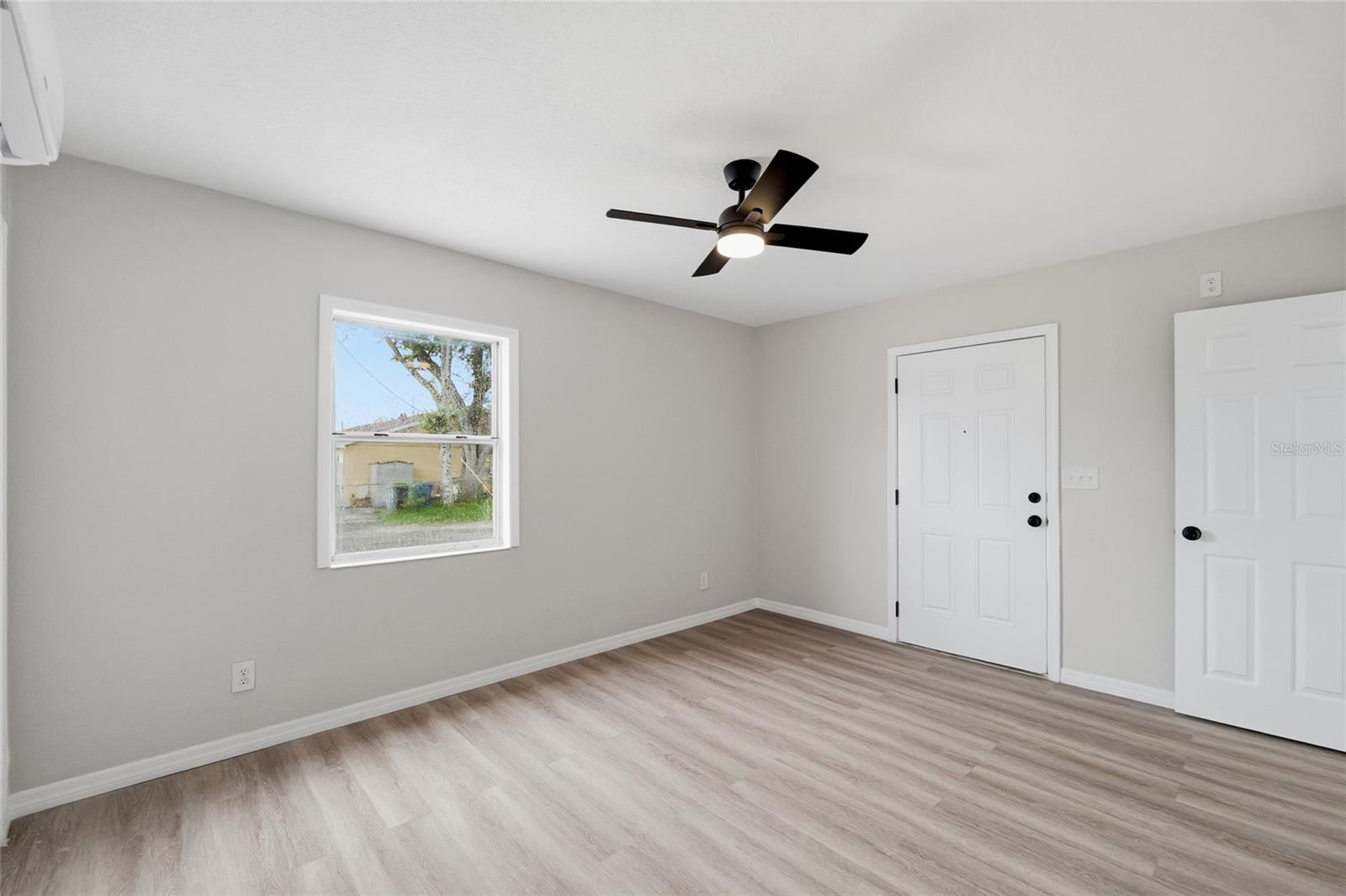 3923 W Flora St Property Photo 7