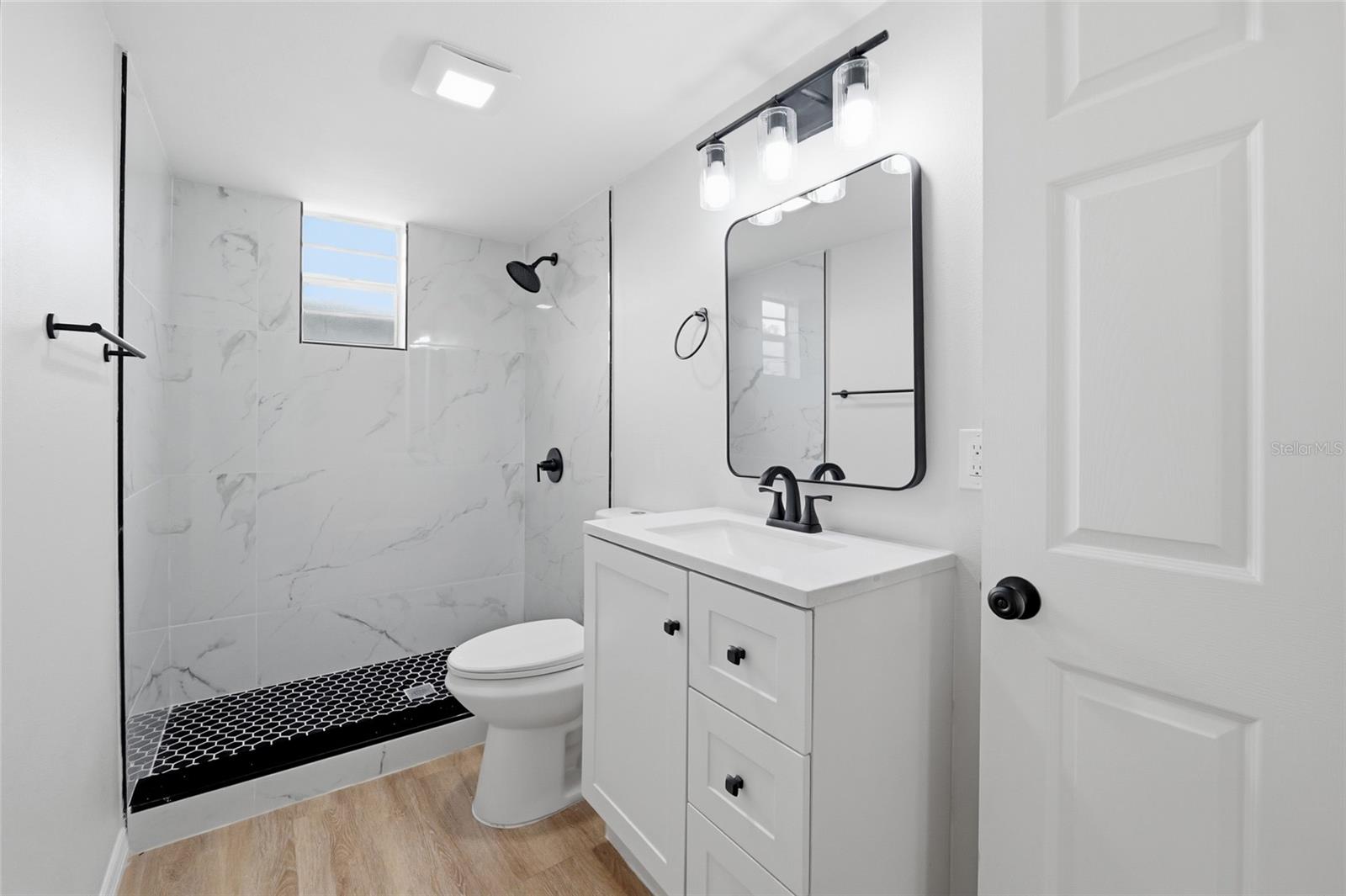 3923 W Flora St Property Photo 10