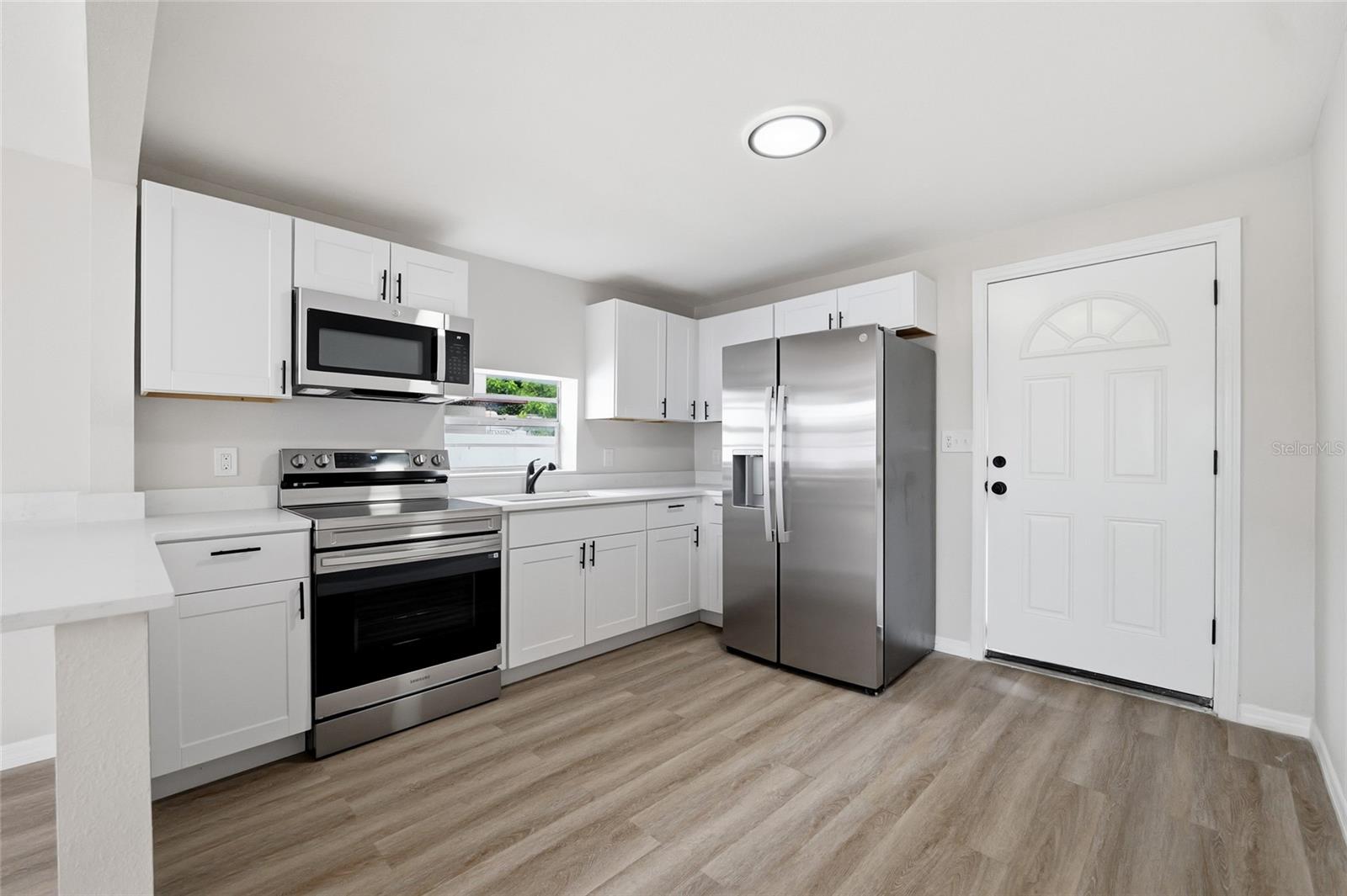 3923 W Flora St Property Photo 17