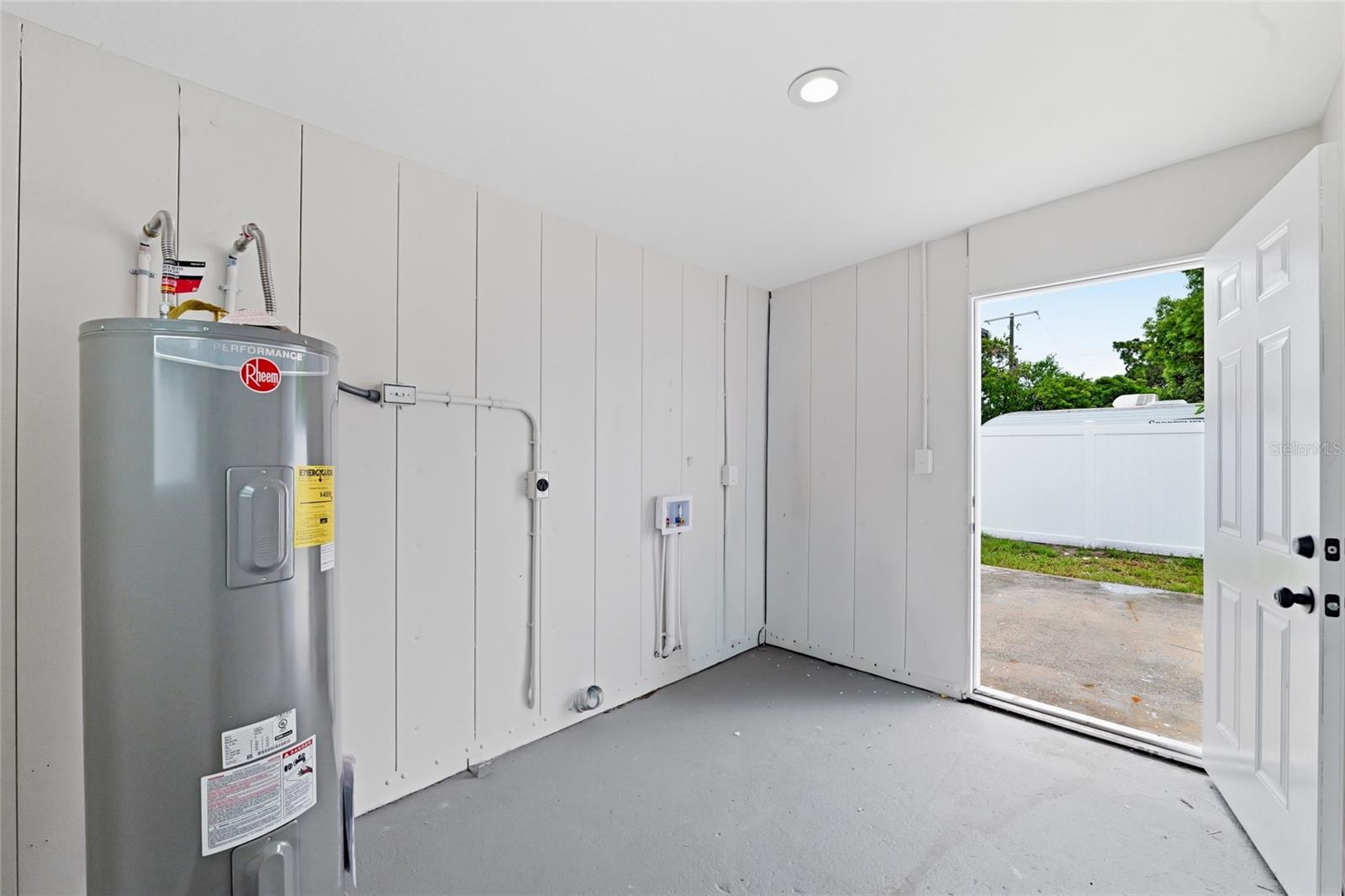 3923 W Flora St Property Photo 21