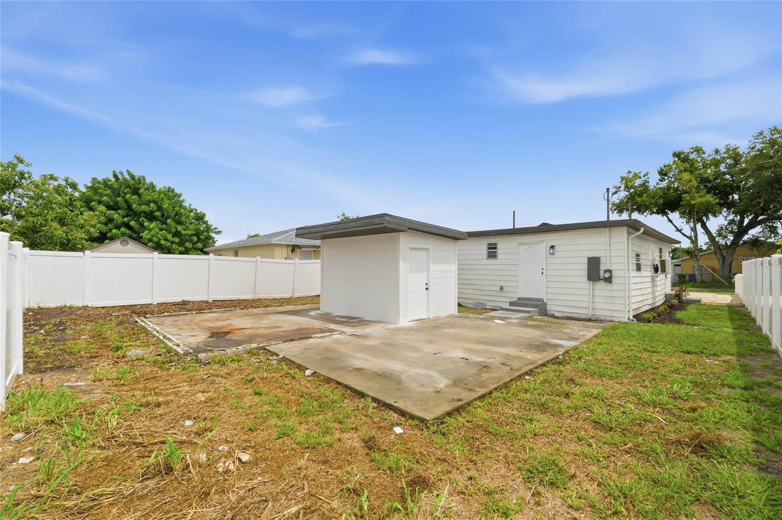 3923 W Flora St Property Photo 23