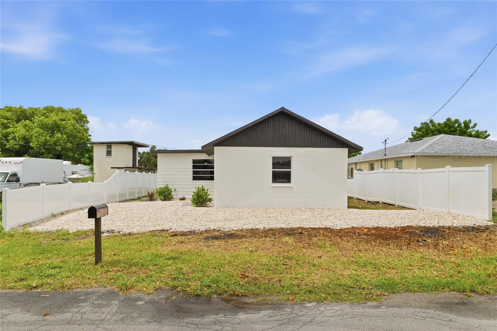 3923 W Flora St Property Photo 34