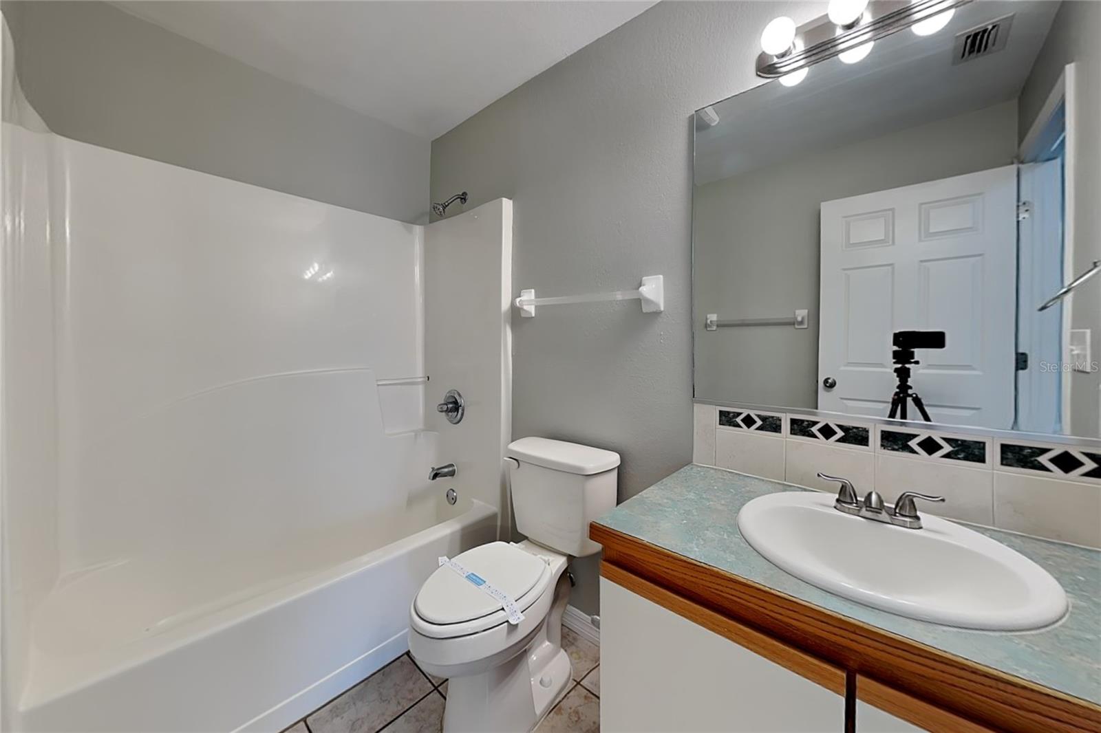 477 Florida Cir N Property Photo 12