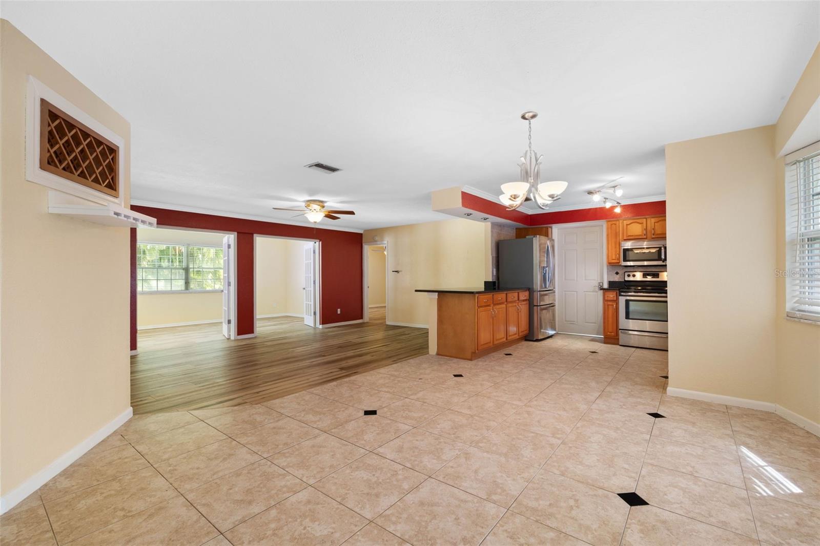 14331 Apache Ave Property Photo 8