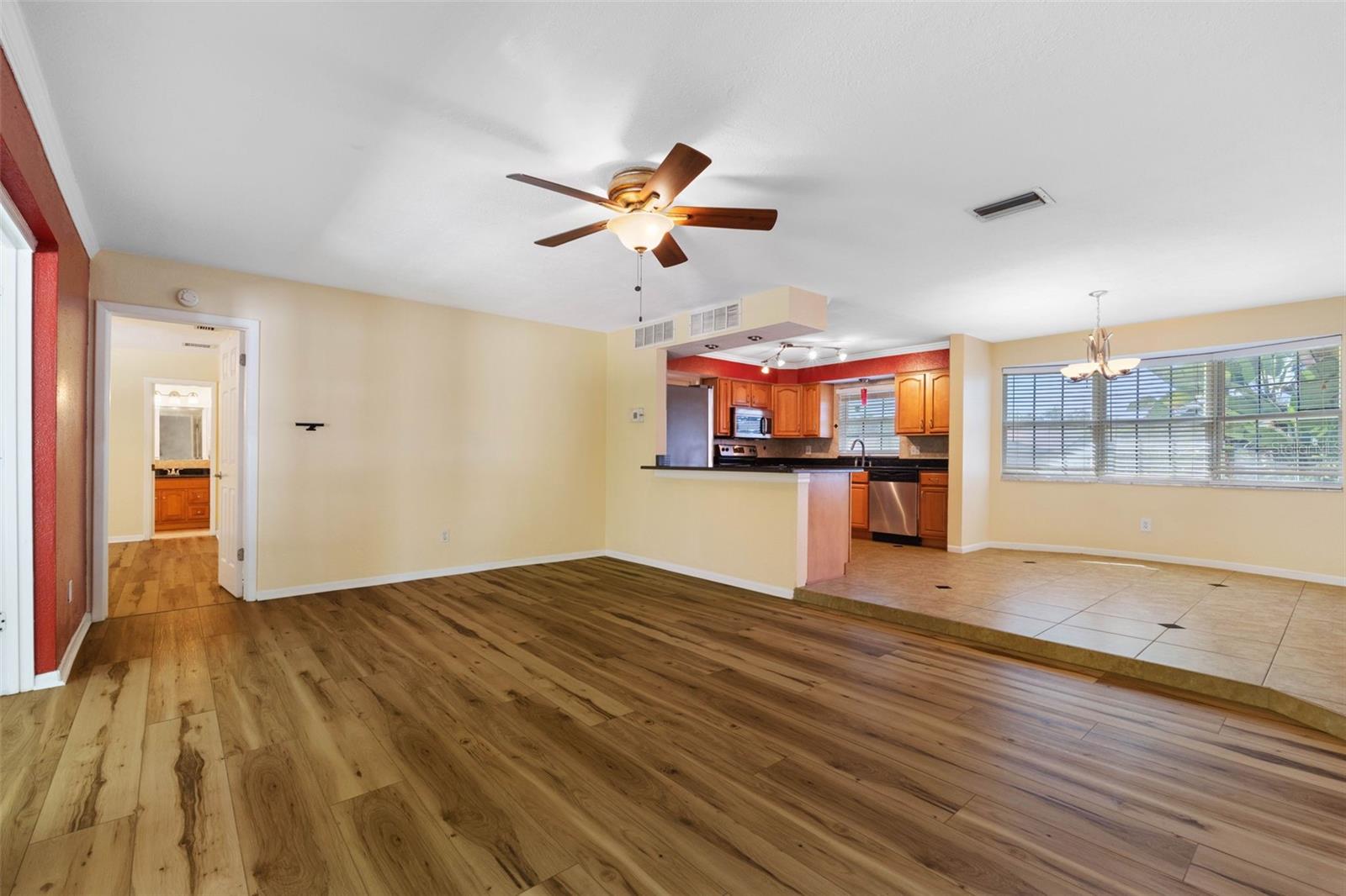 14331 Apache Ave Property Photo 13