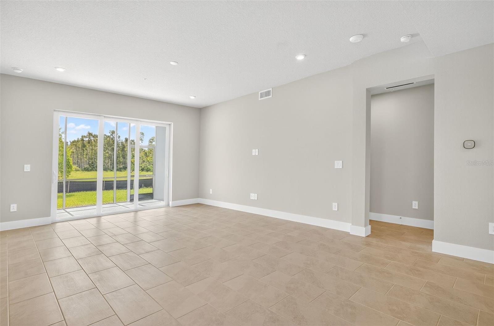 17405 Moonflower Dr #101 Property Photo 6