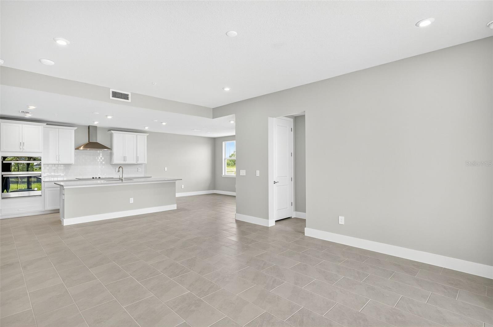 17405 Moonflower Dr #101 Property Photo 8