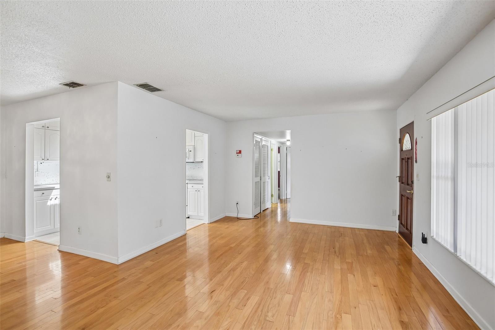 512 White Oak Ave Property Photo 5
