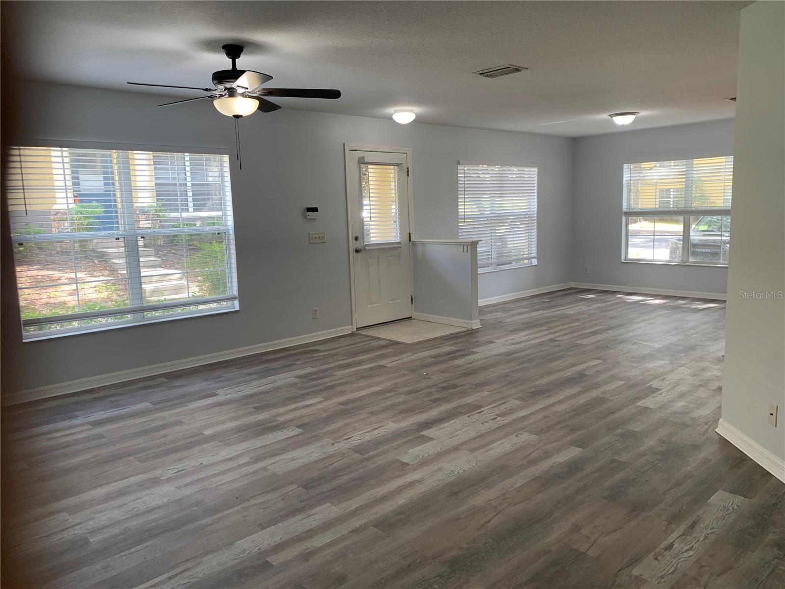 3318 Spy Tower Ct Property Photo 2