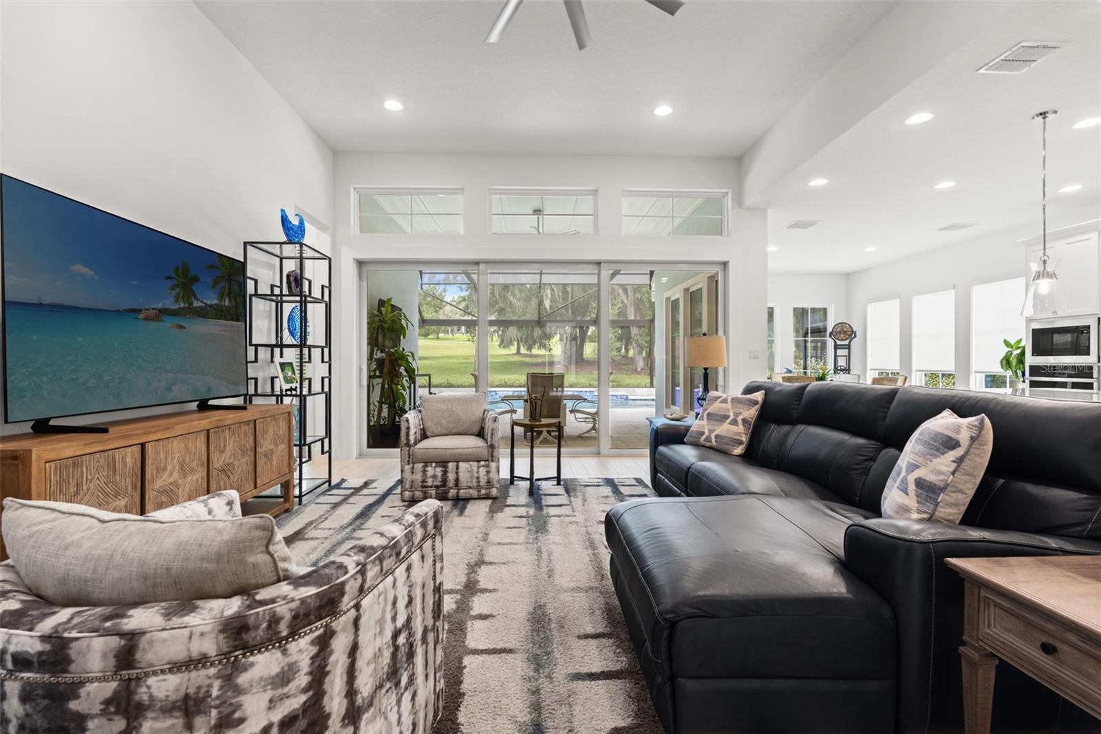 4552 Southern Valley Loop Property Photo 16