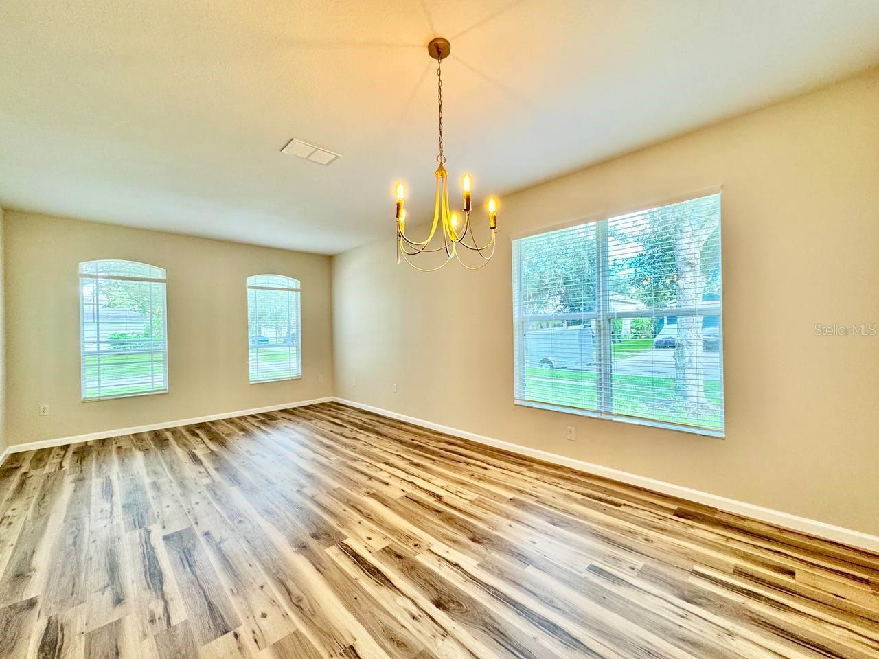 6002 Martinglade Pl Property Photo 7