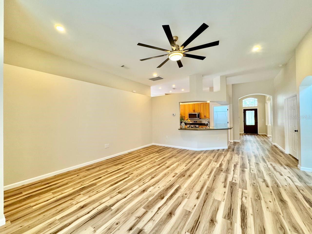 6002 Martinglade Pl Property Photo 11