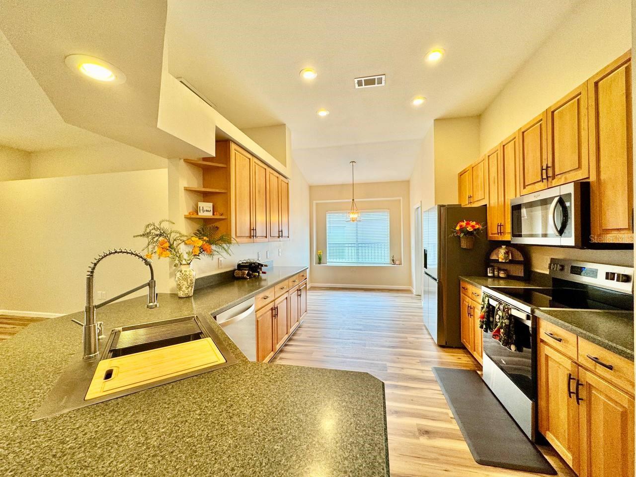 6002 Martinglade Pl Property Photo 13