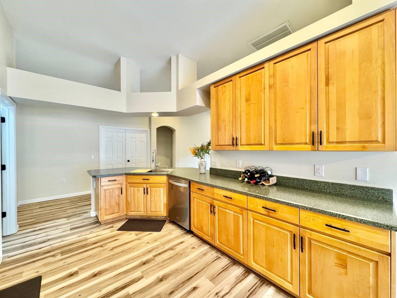 6002 Martinglade Pl Property Photo 17