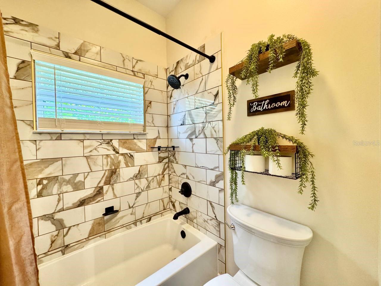 6002 Martinglade Pl Property Photo 28