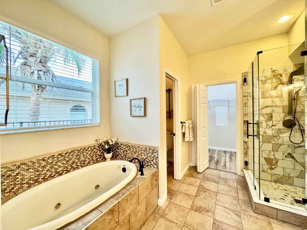 6002 Martinglade Pl Property Photo 40