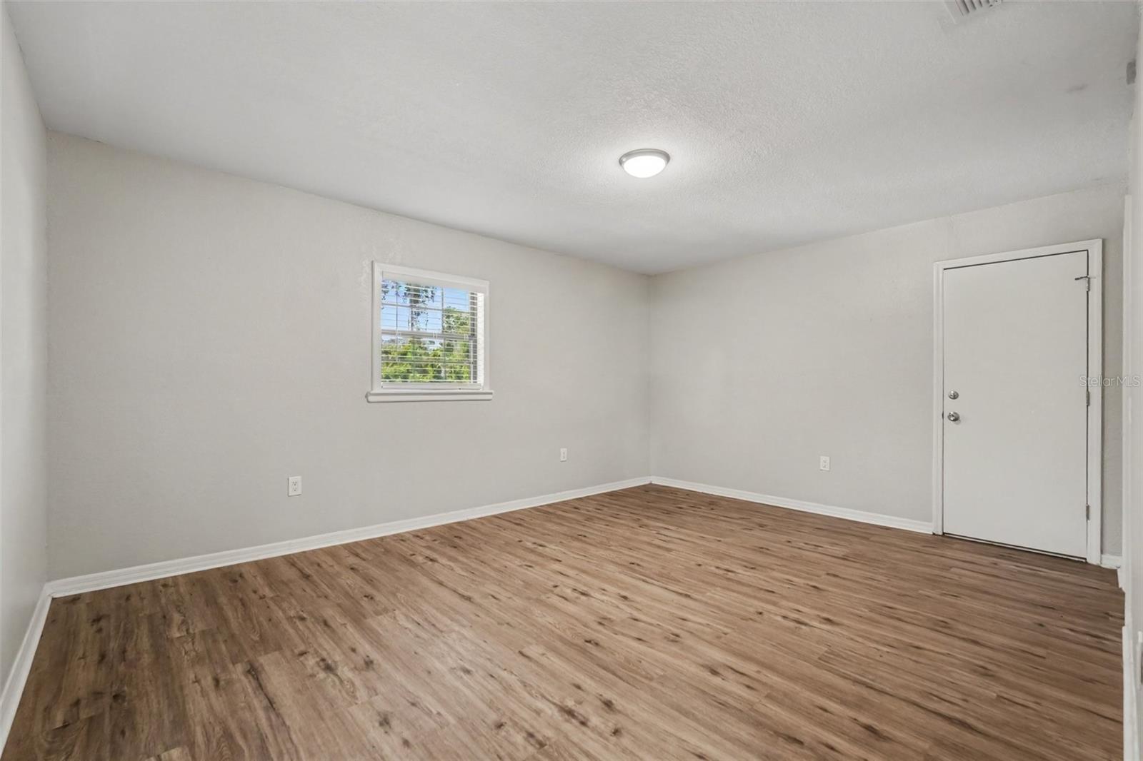 126 Goins Dr Property Photo 23