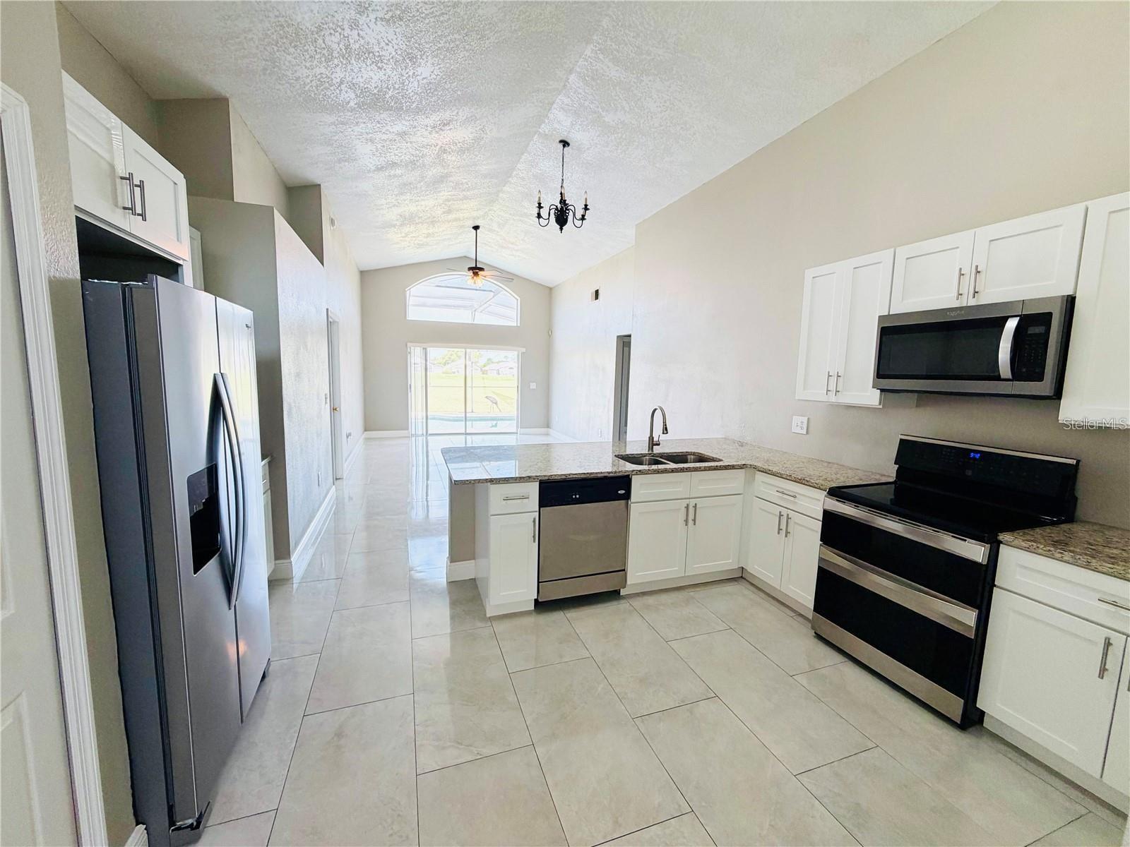 207 Langham Dr Property Photo 5