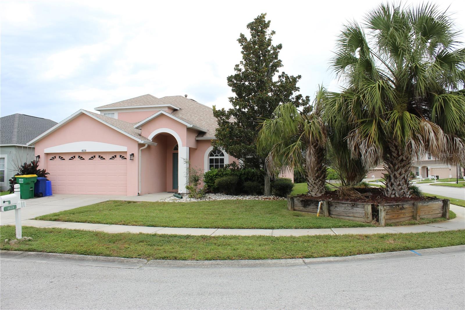 4639 Mapletree Loop Property Photo 2