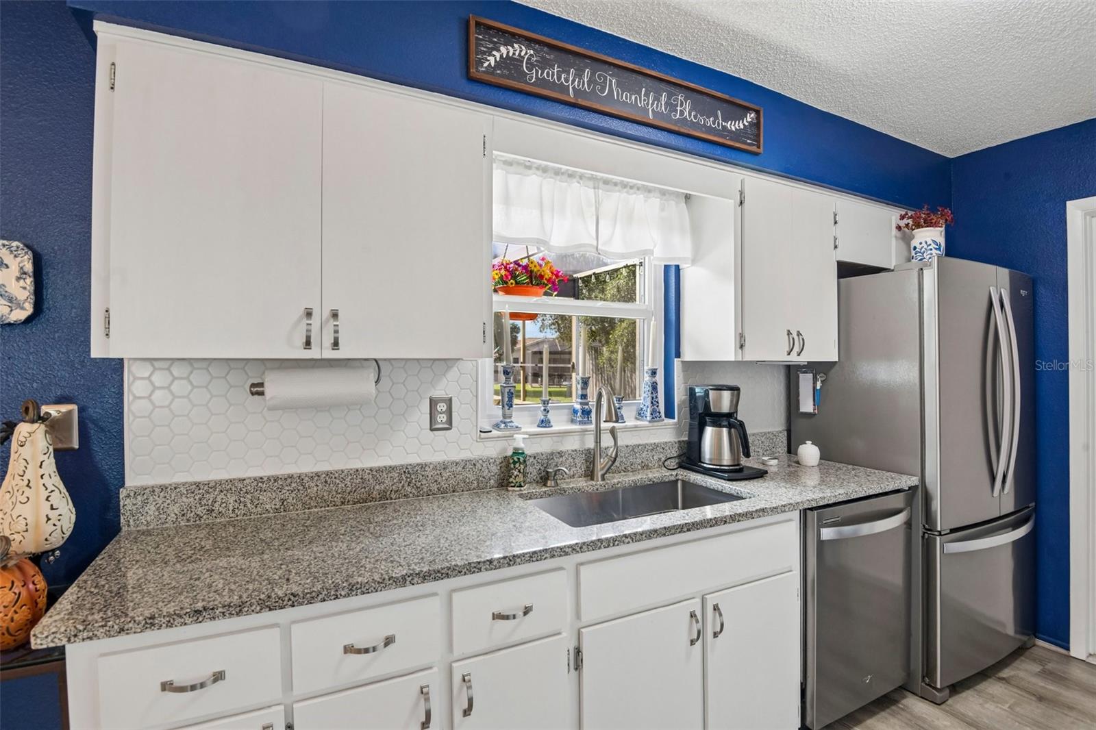 12240 Katherwood St Property Photo 11