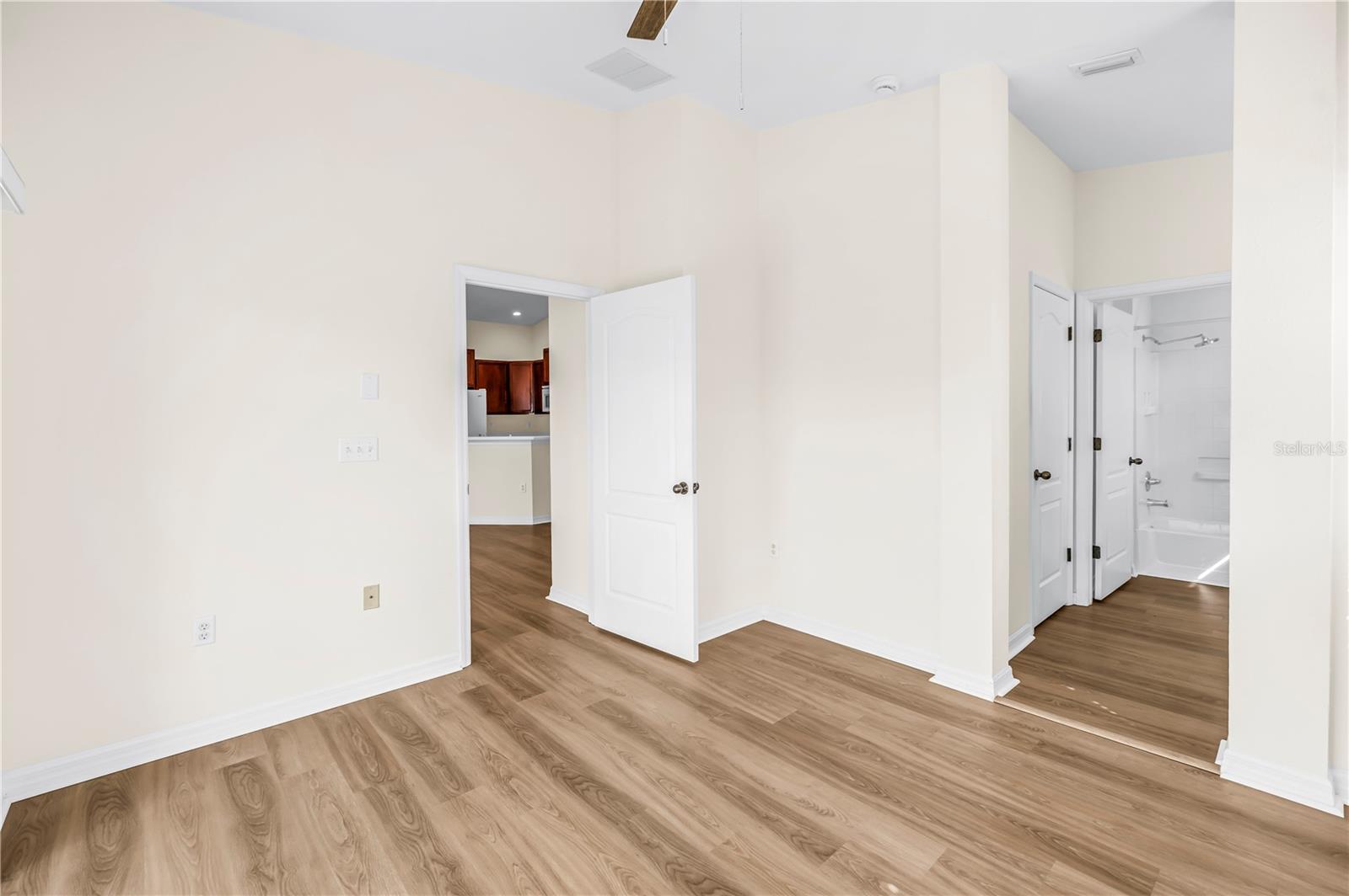 9006 Moonlit Meadows Loop Property Photo 11