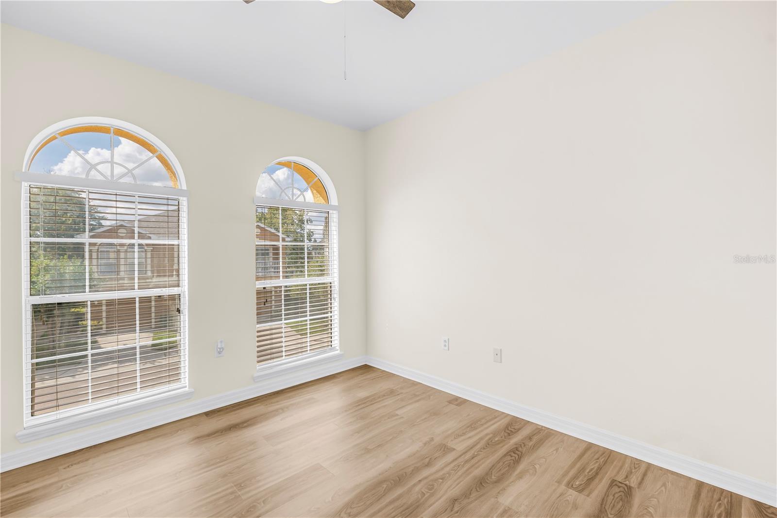 9006 Moonlit Meadows Loop Property Photo 15