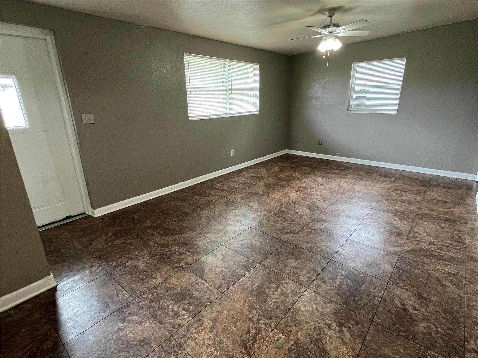 2600 Trinity Cir Nw #c Property Photo 2