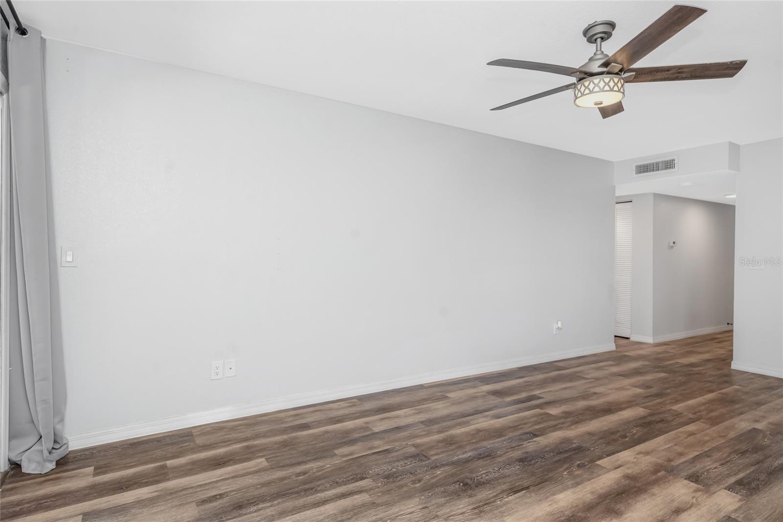 6308 Newtown Cir #8c1 Property Photo 17