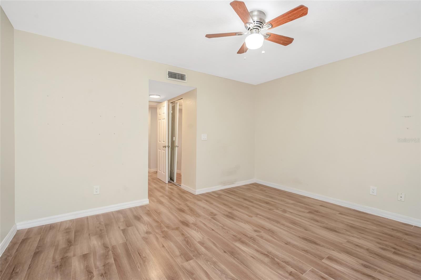 6308 Newtown Cir #8c1 Property Photo 23