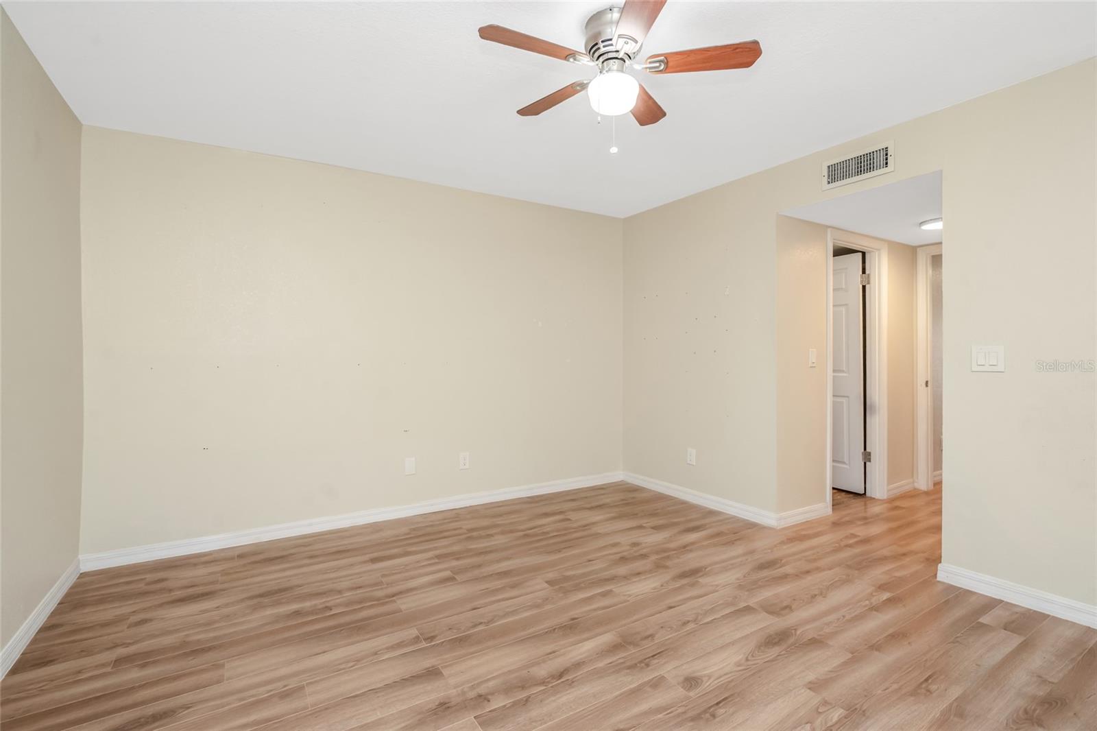6308 Newtown Cir #8c1 Property Photo 25
