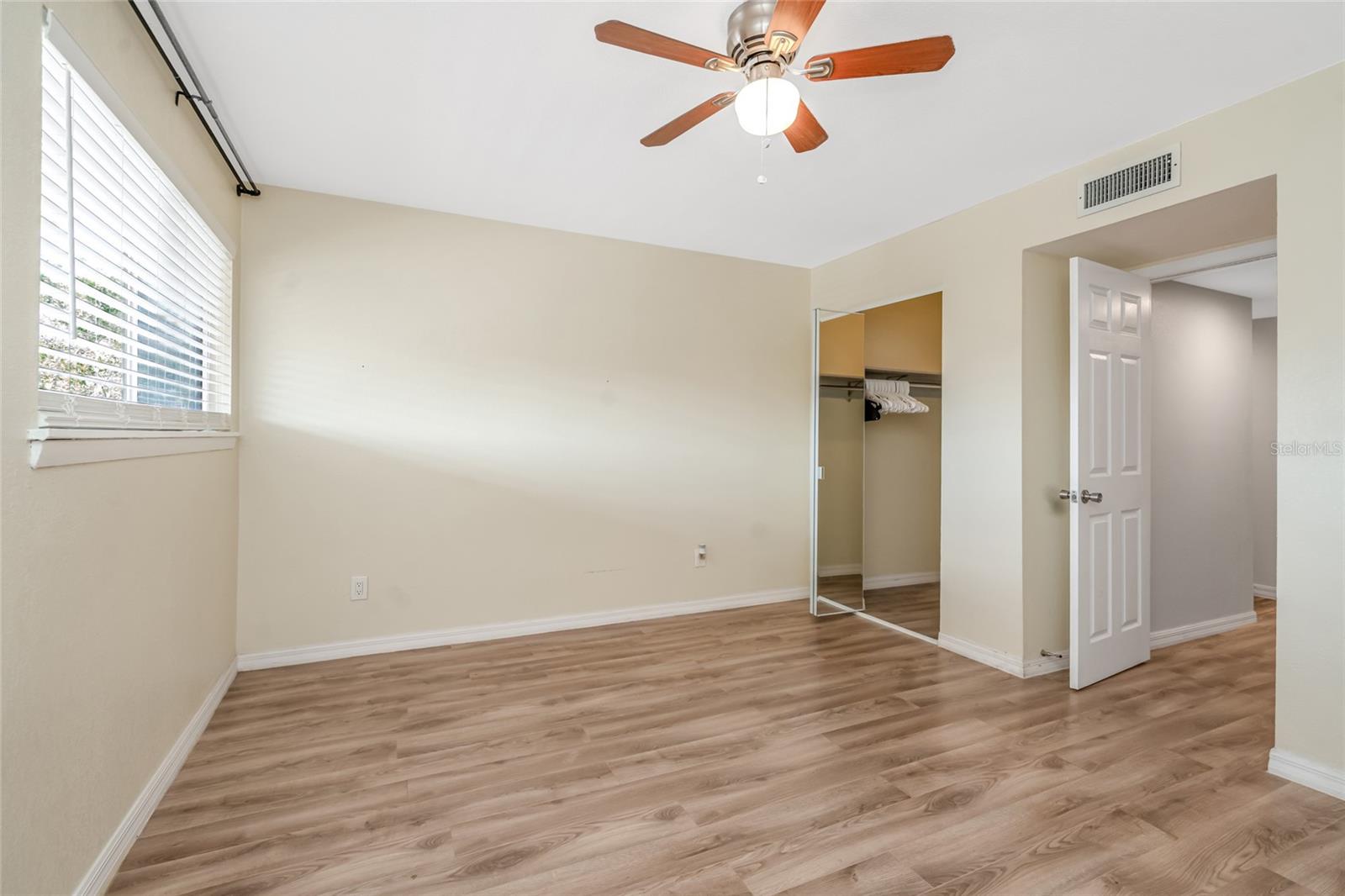 6308 Newtown Cir #8c1 Property Photo 27